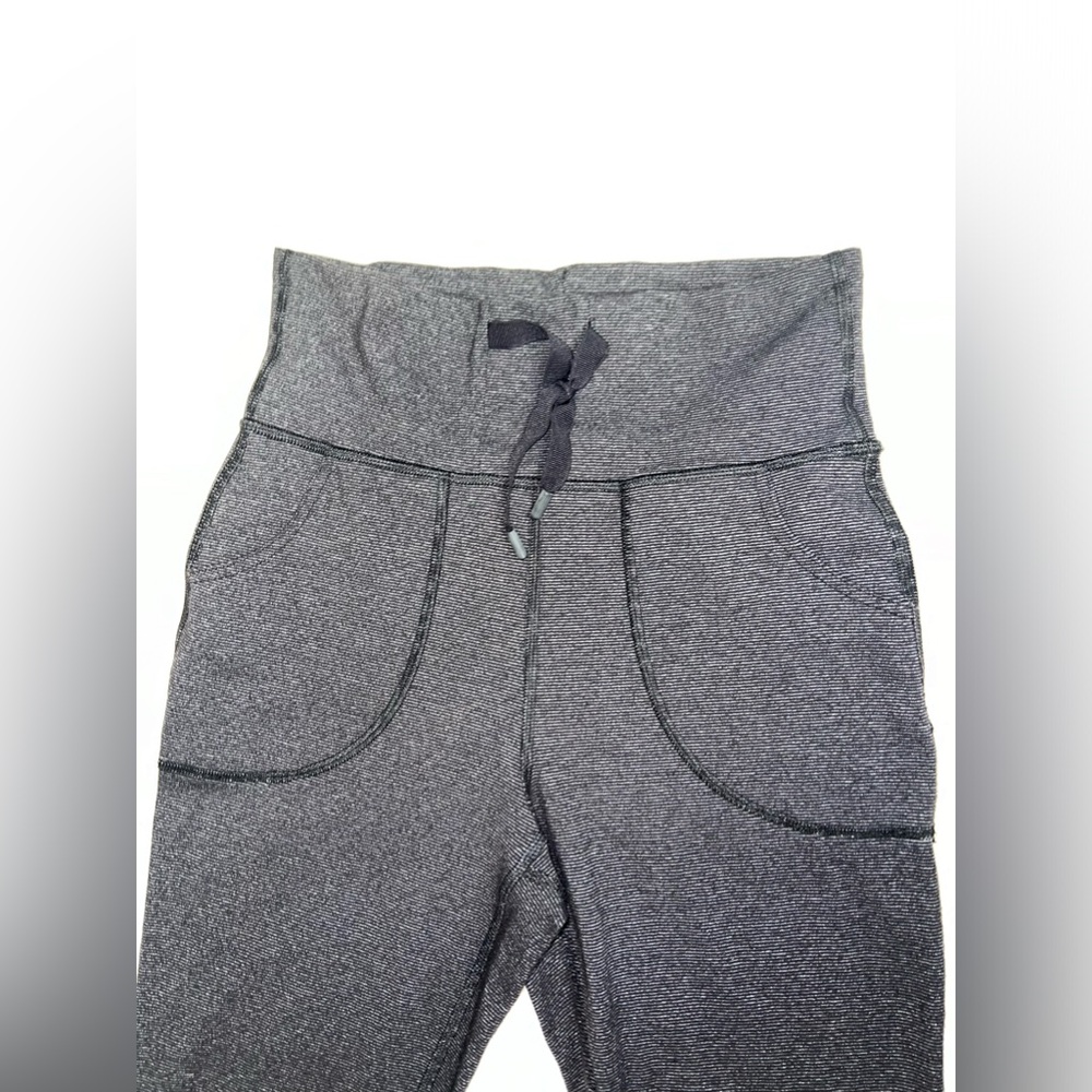 Lululemon Skinny Will Pants / Size 4 - Picture 9 of 12